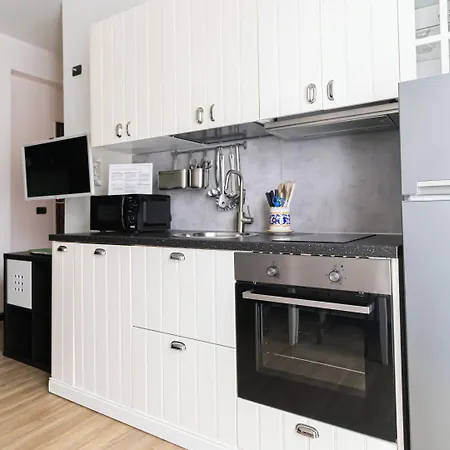 Italianway Easy - Tofane 33 * Milão